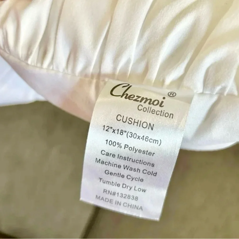 Pillows lot of 2 country farmhouse decoration Chezmoi brand bedding